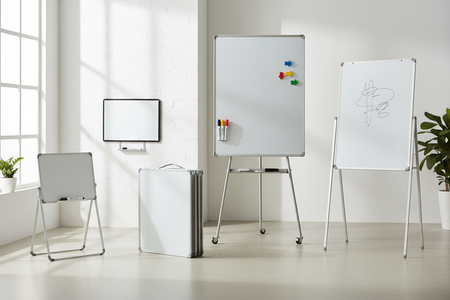 6 Compact Whiteboards Built for Small Studios & Mobile Workspaces